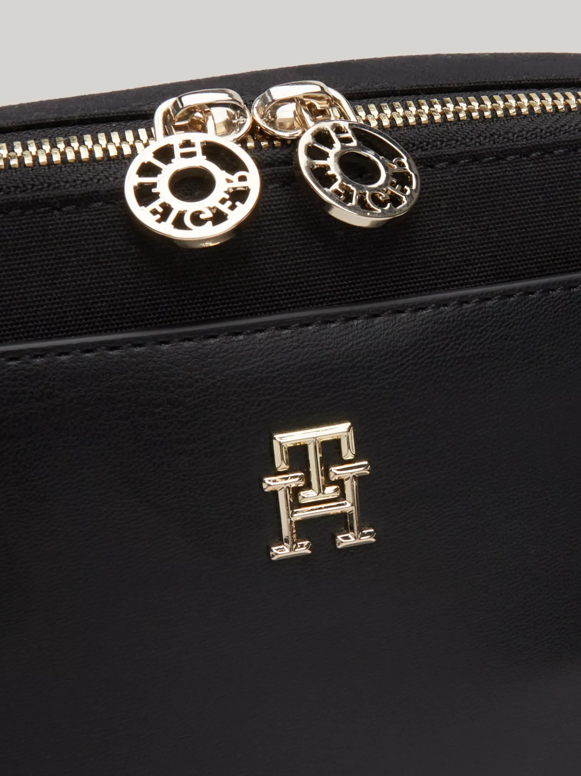 Torebki Na Pasku*Tommy Hilfiger Torebka Z Dwukierunkowym Zamkiem TH Monogram BLACK