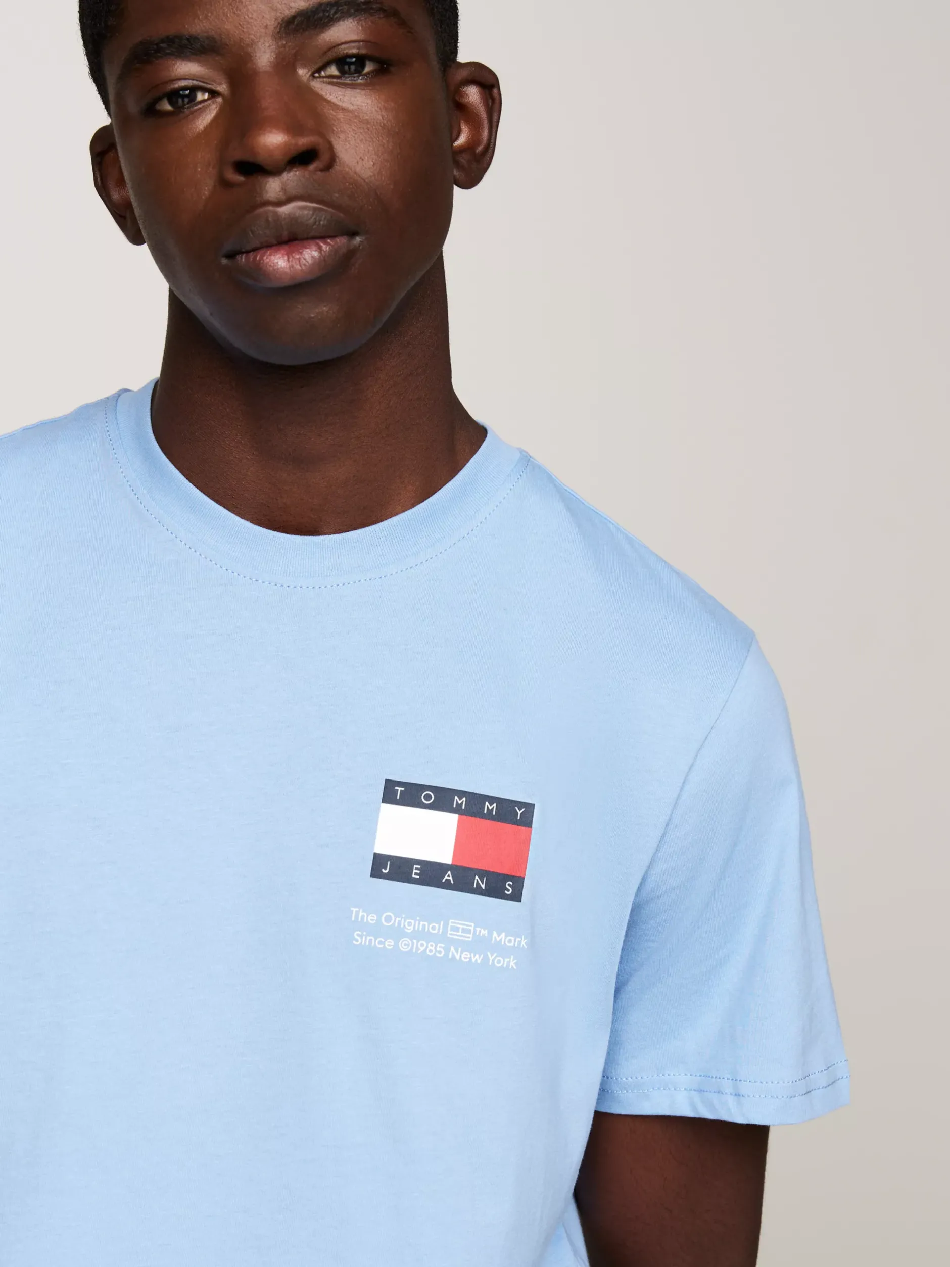 T-Shirty*Tommy Hilfiger T-shirt Essential O Dopasowanym Kroju Z Logo WESTSIDE BLUE