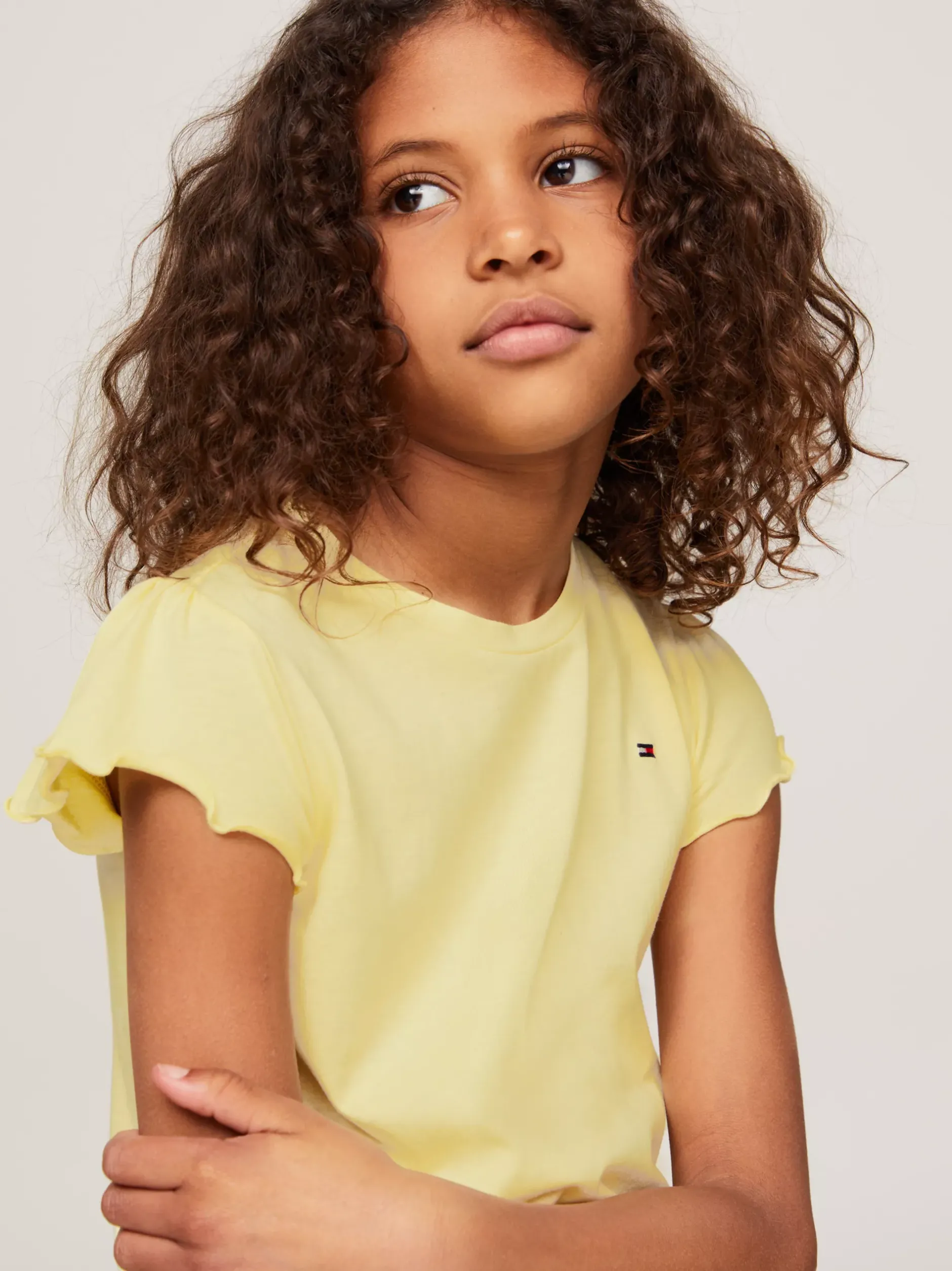 Topy I T-Shirty*Tommy Hilfiger T-shirt Essential Z Muszelkowym Wykończeniem LEMON ZEST