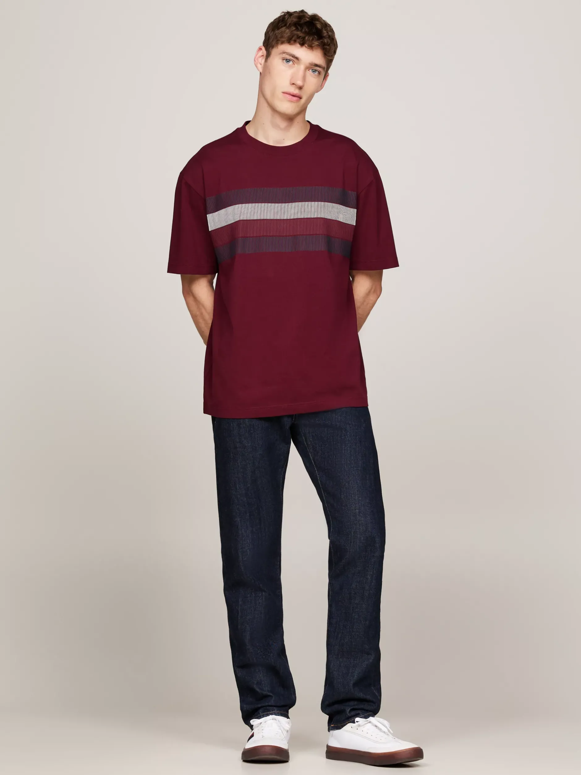 T-Shirty*Tommy Hilfiger T-shirt O Luźnym Kroju Z Cieniowaną Flagą DEEP ROUGE