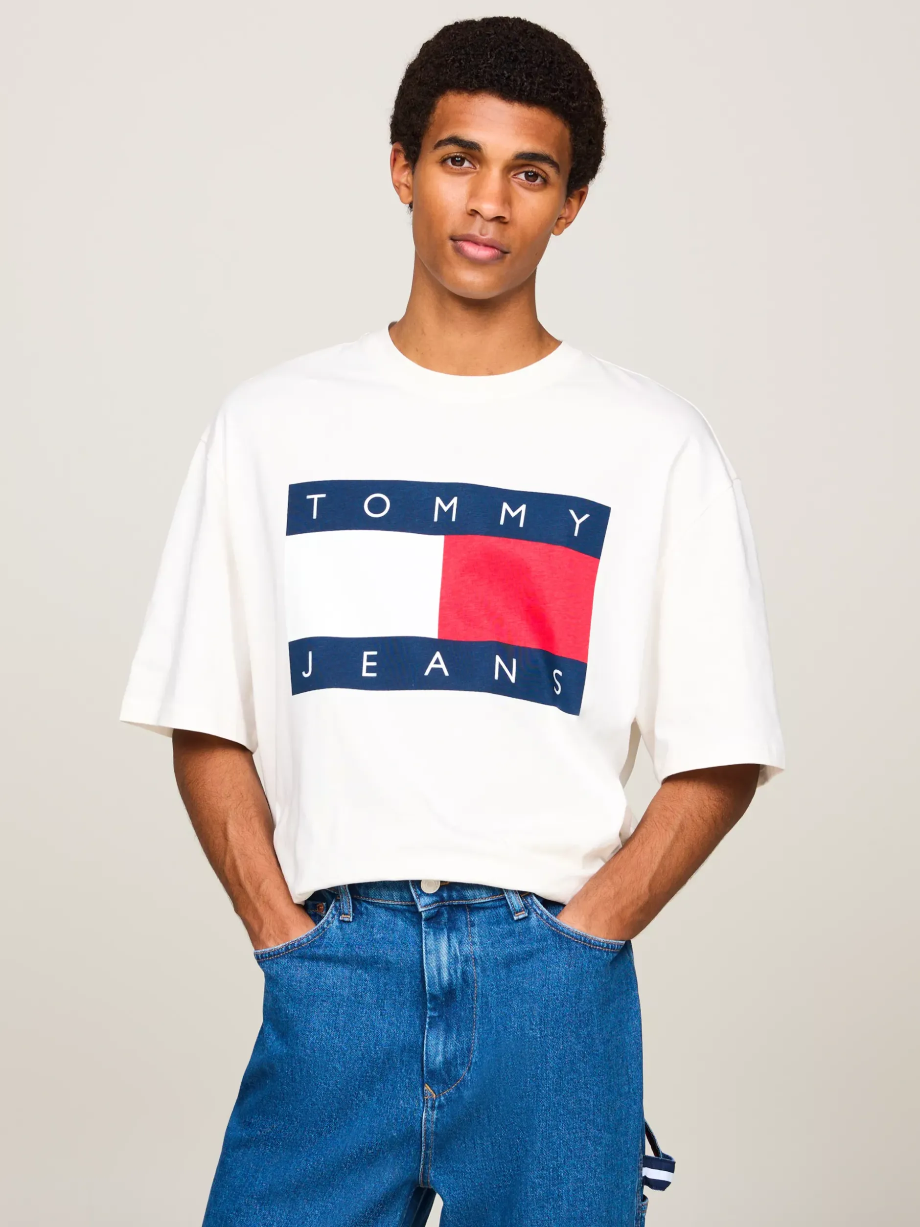 T-Shirty*Tommy Hilfiger T-shirt Oversize Z Flagą ANCIENT WHITE