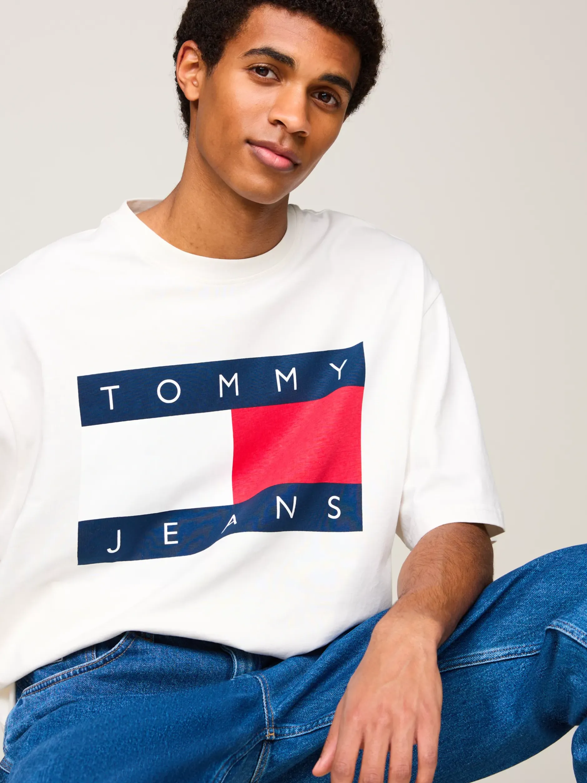 T-Shirty*Tommy Hilfiger T-shirt Oversize Z Flagą ANCIENT WHITE