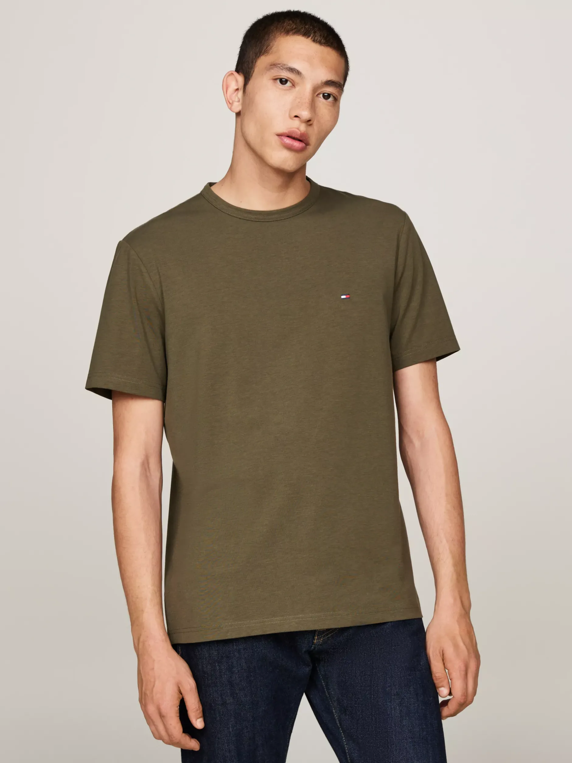 T-Shirty*Tommy Hilfiger T-shirt Pochłaniający Wilgoć ARMY GREEN