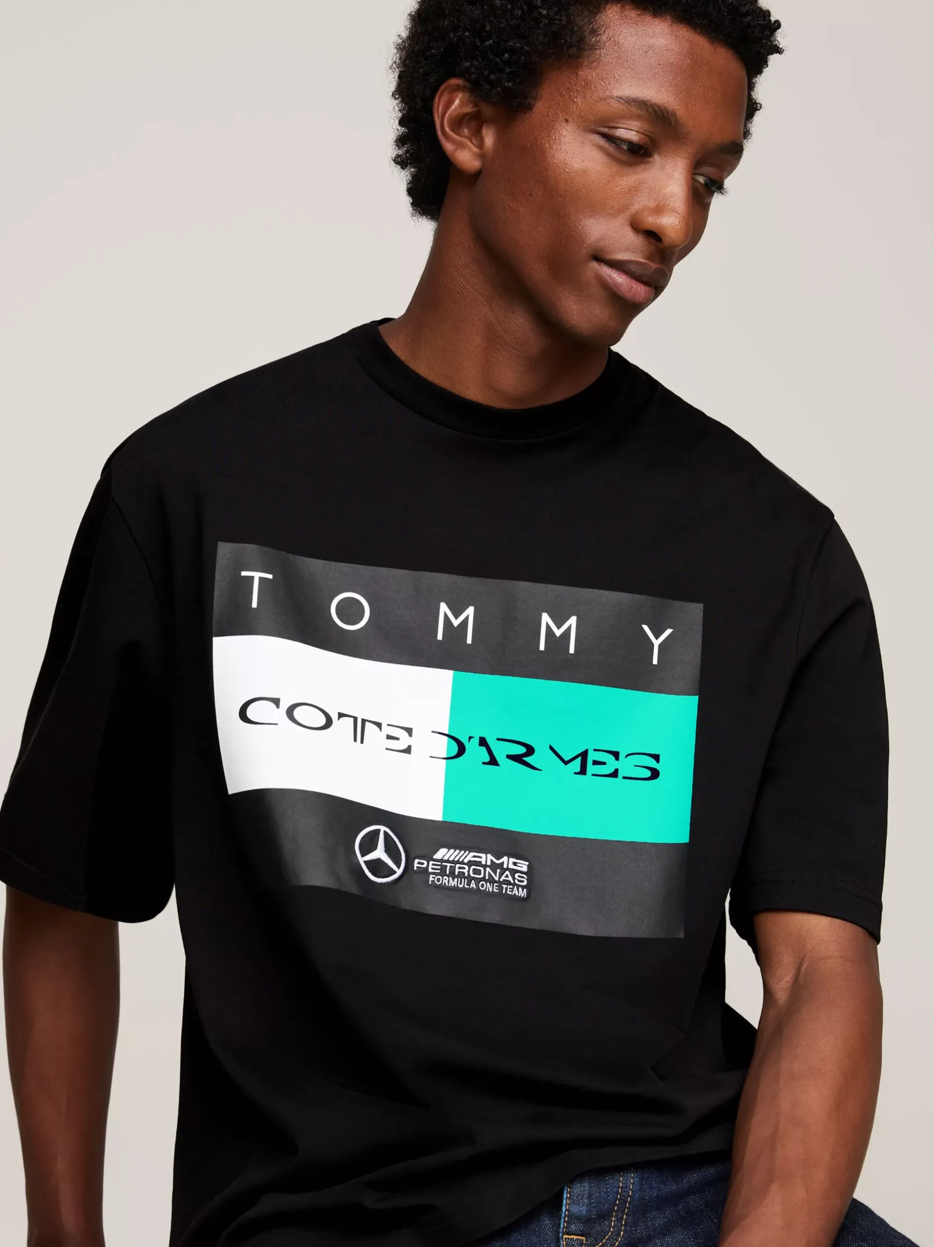 T-Shirty*Tommy Hilfiger T-shirt Tommy X Mercedes F1 X CR Z Logo Z Flagą BLACK