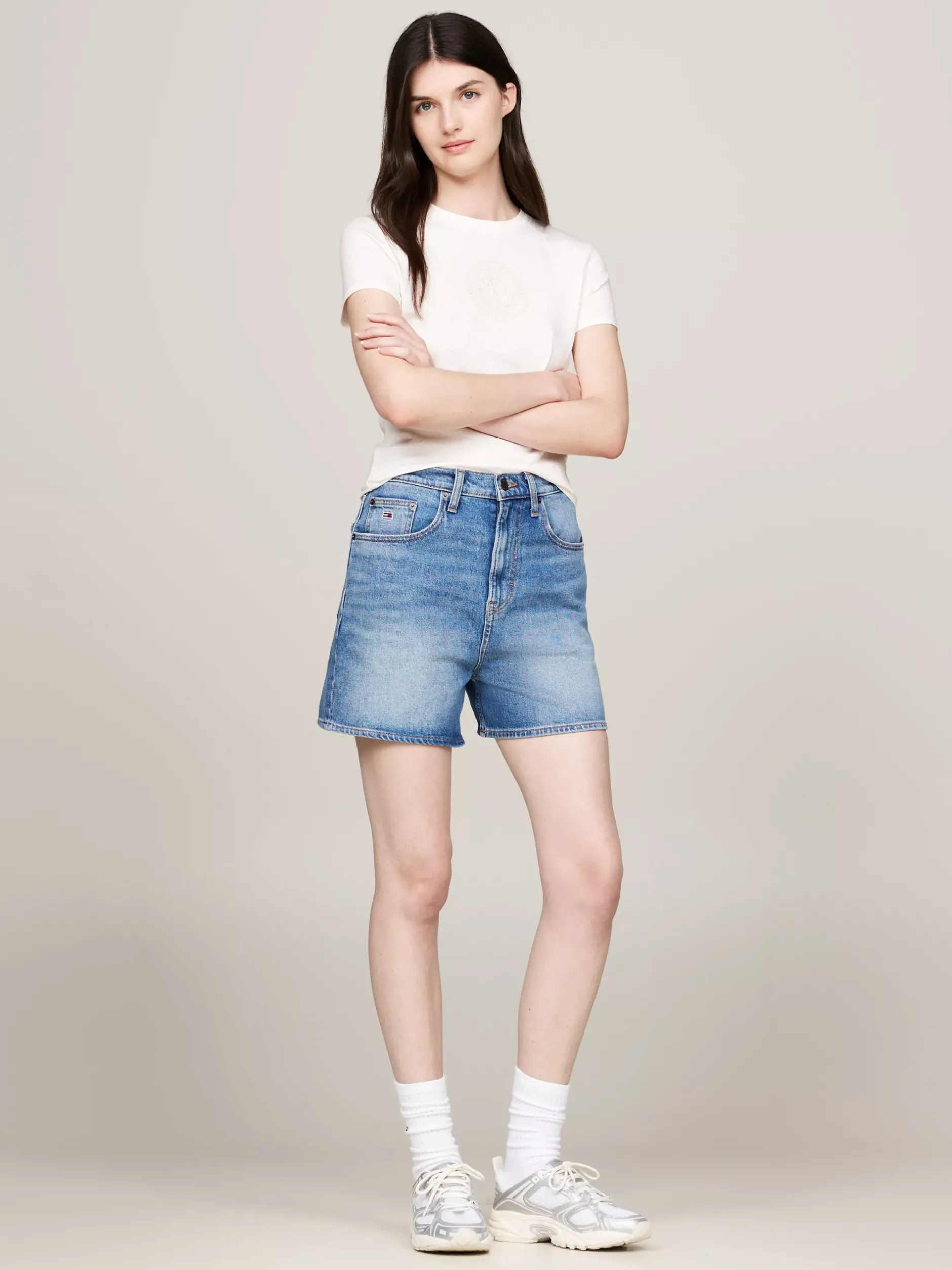 T-Shirty*Tommy Hilfiger T-shirt W Uczelnianym Stylu Z Logo Explorer ANCIENT WHITE