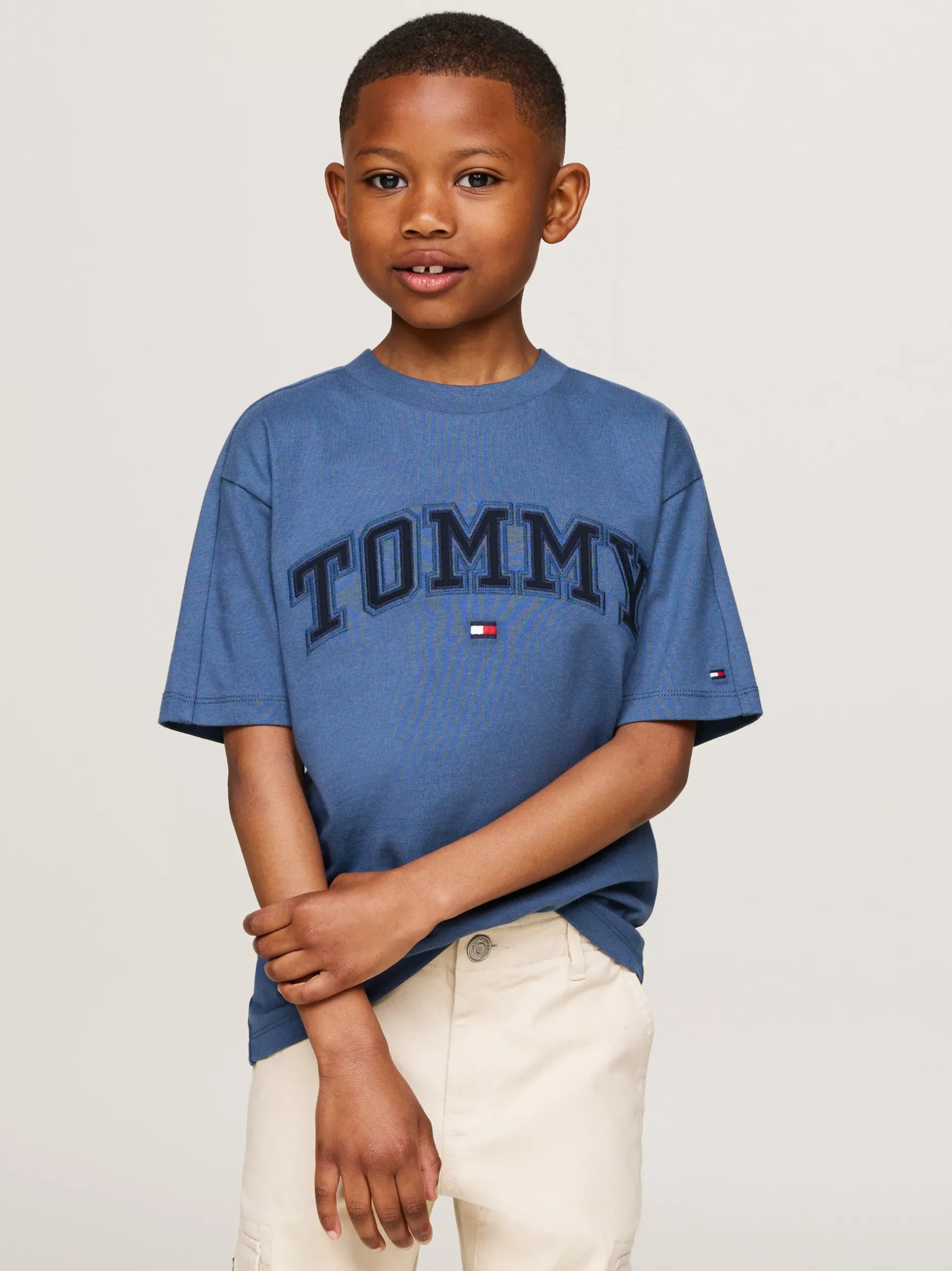 T-Shirty I Koszulki Polo*Tommy Hilfiger T-shirt W Uczelnianym Stylu Z Logo AEGEAN SEA