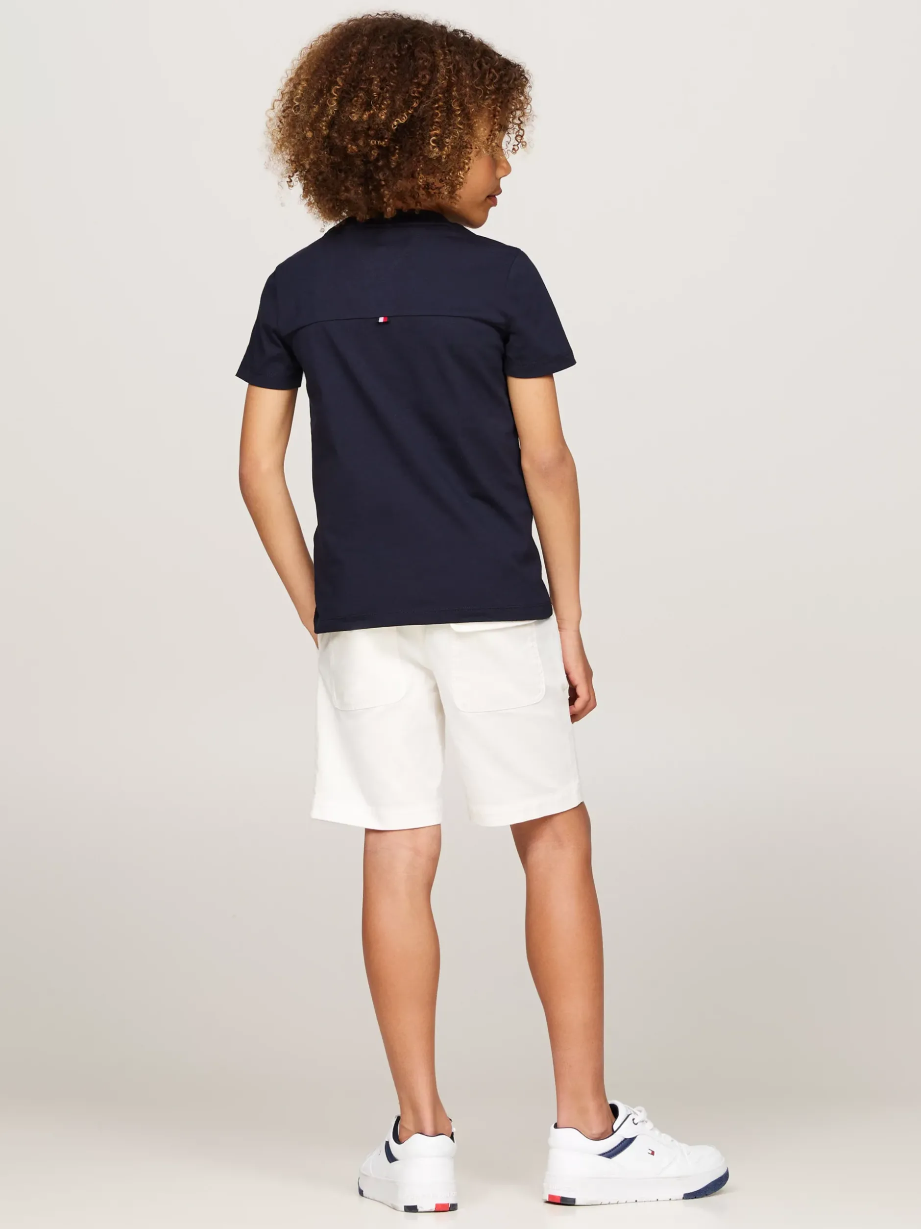 T-Shirty I Koszulki Polo*Tommy Hilfiger T-shirt Z Aplikacją W Kształcie Pieczęci DESERT SKY
