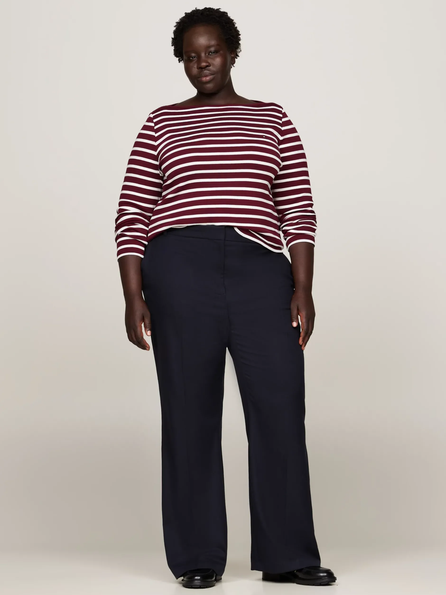 T-Shirty*Tommy Hilfiger T-shirt Z Dekoltem W łódkę Curve BRETON STP DEEP ROUGE/ ECRU