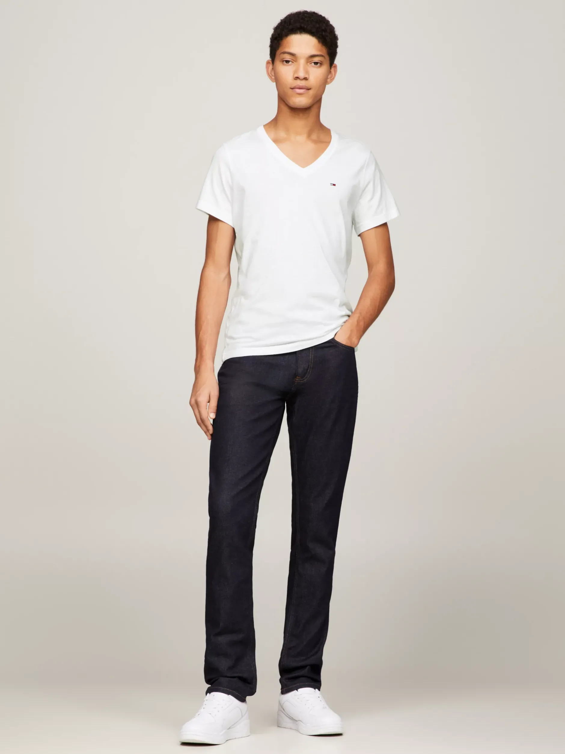 T-Shirty*Tommy Hilfiger T-shirt Z Dekoltem W Kształcie Litery V CLASSIC WHITE