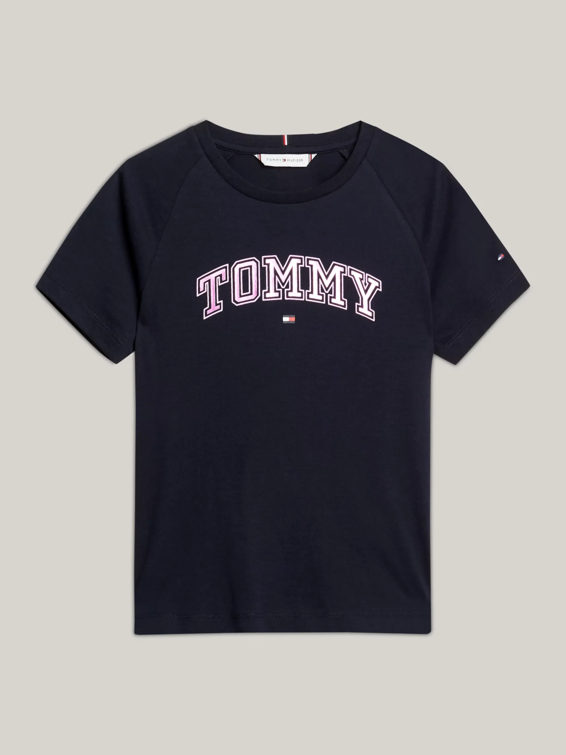 Topy I T-Shirty*Tommy Hilfiger T-shirt Z Foliowym Logo W Stylu Varsity DESERT SKY