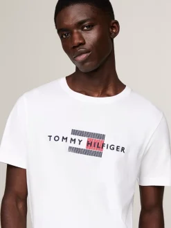 T-Shirty*Tommy Hilfiger T-shirt Z Haftem Z Flagą Hilfiger WHITE