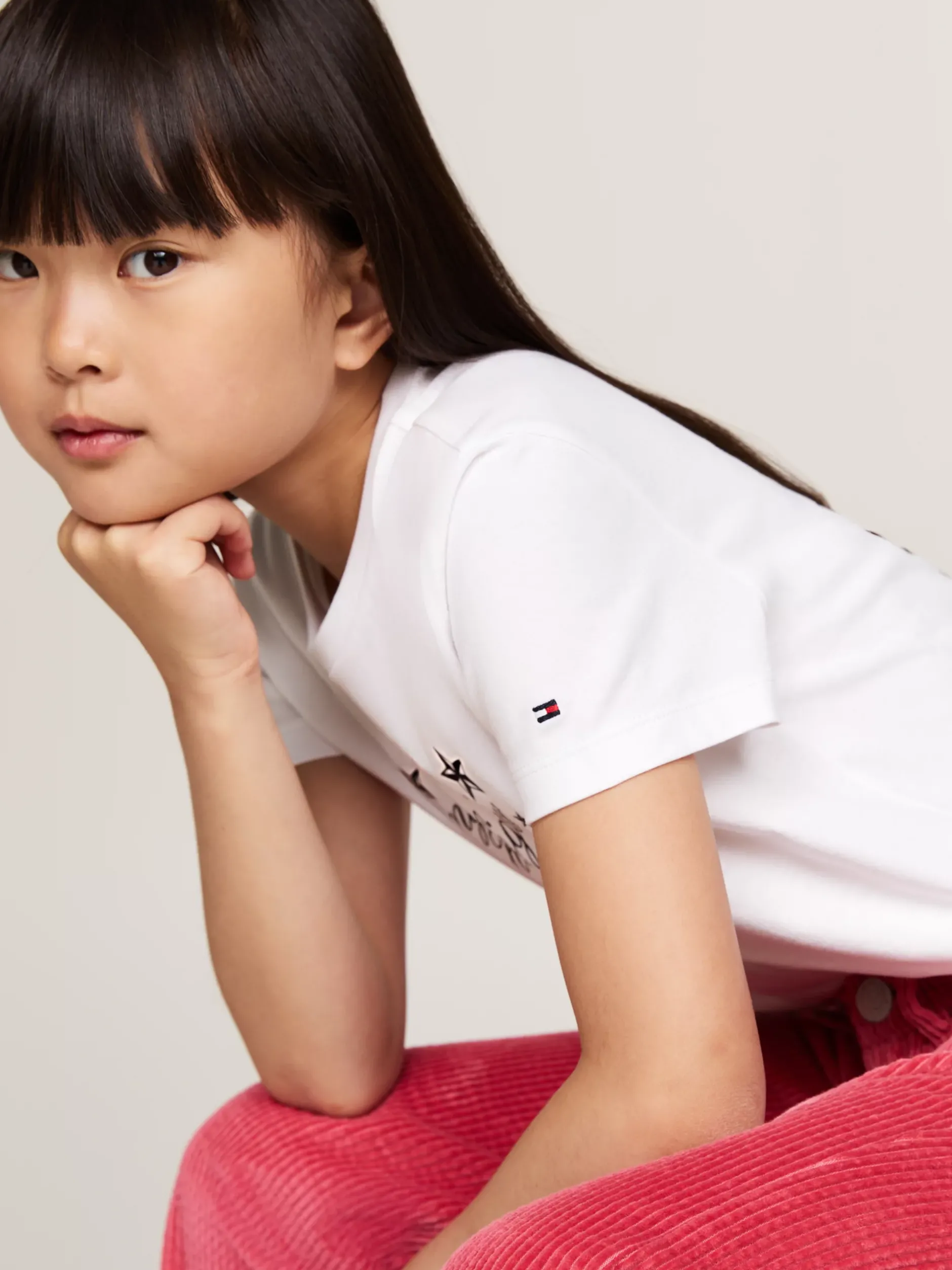 Topy I T-Shirty*Tommy Hilfiger T-shirt Z Kaligrafowanym Logo Tommy WHITE