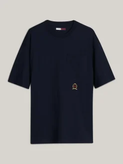T-Shirty*Tommy Hilfiger T-shirt Z Kieszenią I Wyhaftowanym Emblematem DESERT SKY