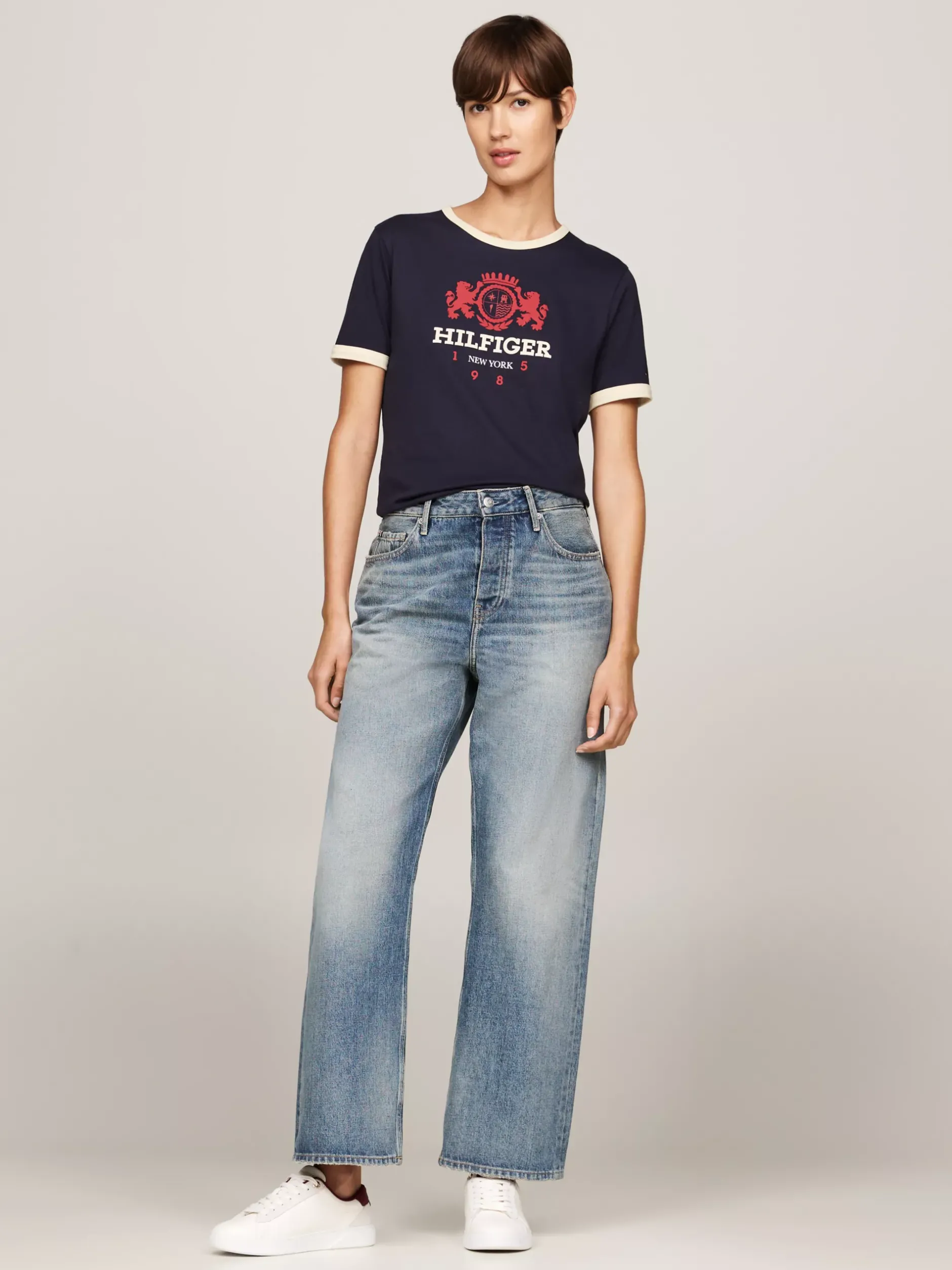 T-Shirty*Tommy Hilfiger T-shirt Z Kontrastowym Wykończeniem DESERT SKY