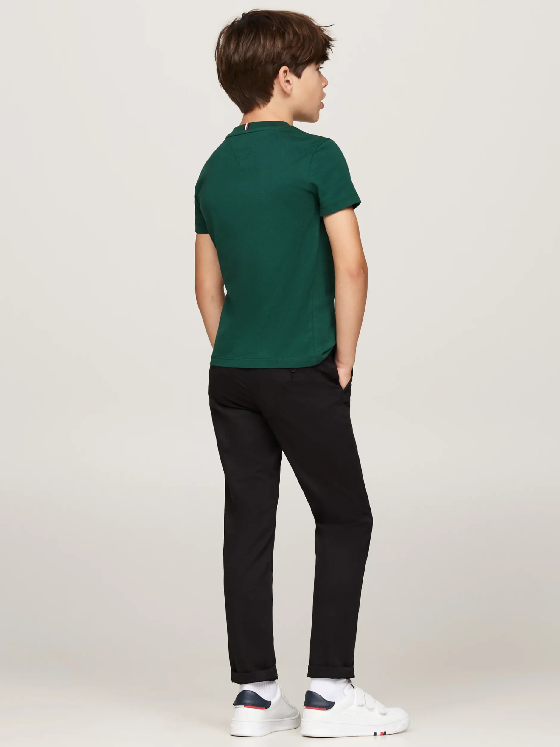 T-Shirty I Koszulki Polo*Tommy Hilfiger T-shirt Z Logo Hilfiger I Okrągłym Dekoltem ORNAMENTAL GREEN