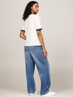 T-Shirty*Tommy Hilfiger T-shirt Z Logo W Uczelnianym Stylu ANCIENT WHITE