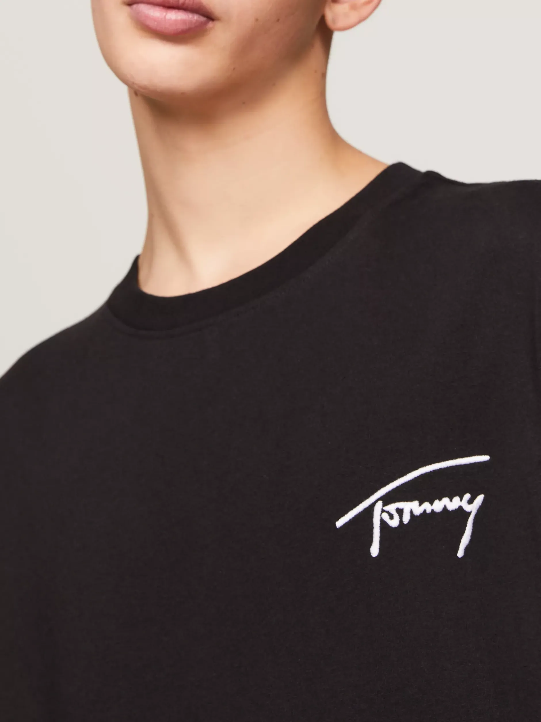 T-Shirty*Tommy Hilfiger T-shirt Z Okrągłym Dekoltem Z Logo BLACK