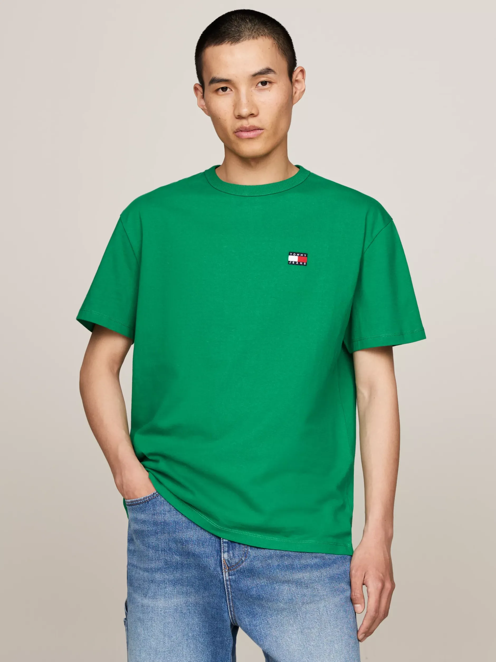 T-Shirty*Tommy Hilfiger T-shirt Z Okrągłym Dekoltem I Naszywką Tommy GREEN MALACHITE