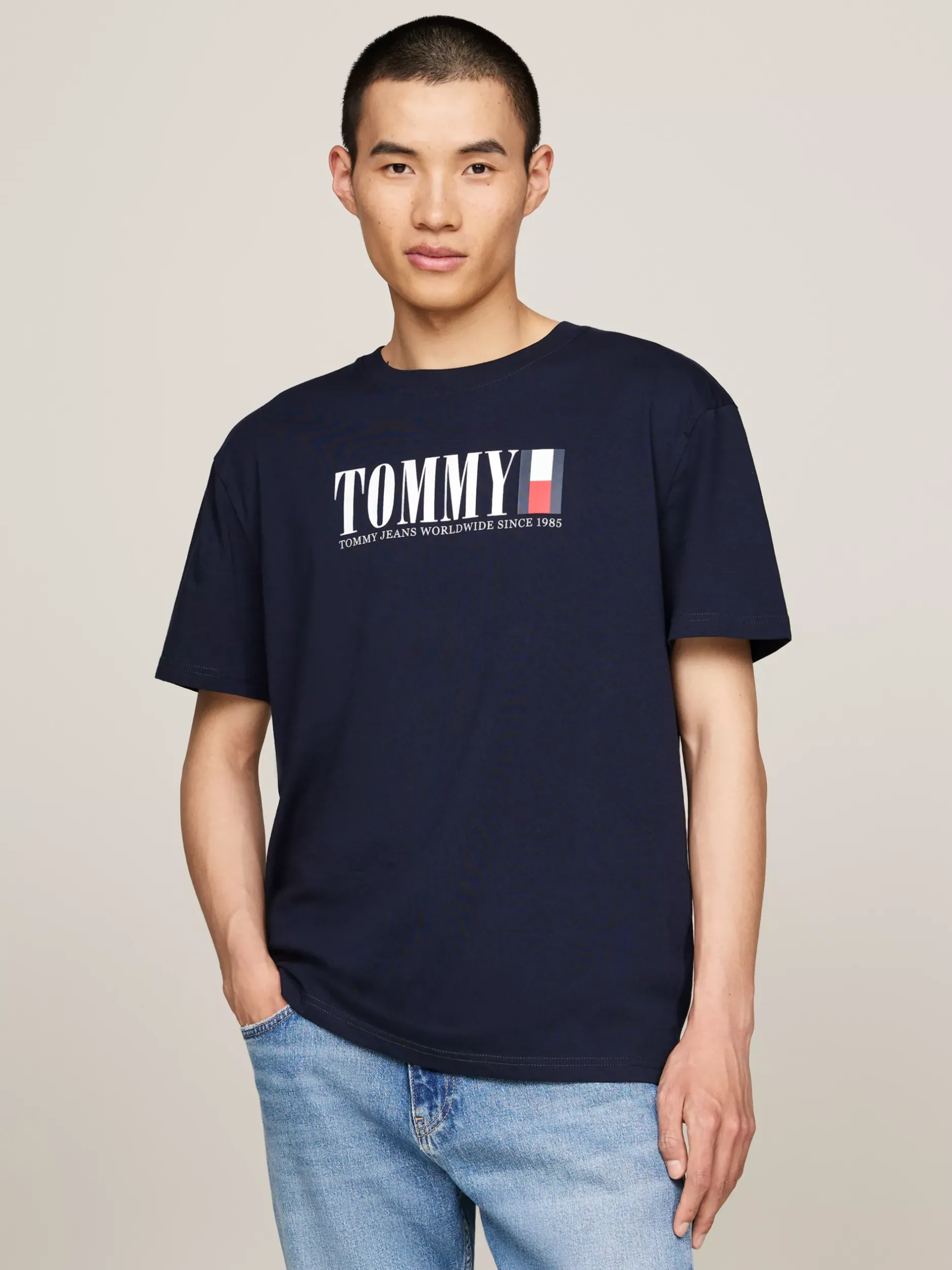 T-Shirty*Tommy Hilfiger T-shirt Z Okrągłym Dekoltem I Logo Z Flagą DARK NIGHT NAVY