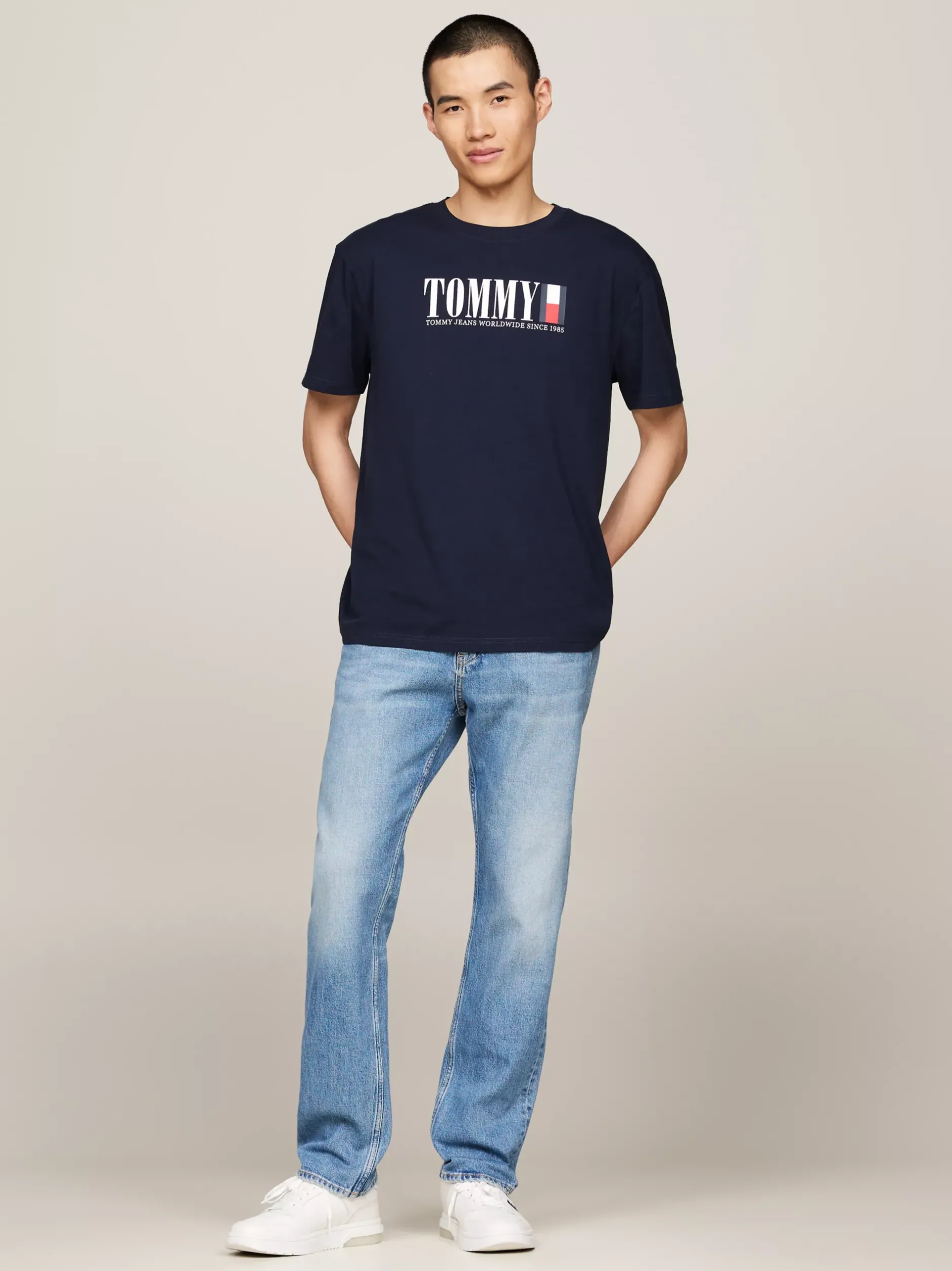 T-Shirty*Tommy Hilfiger T-shirt Z Okrągłym Dekoltem I Logo Z Flagą DARK NIGHT NAVY