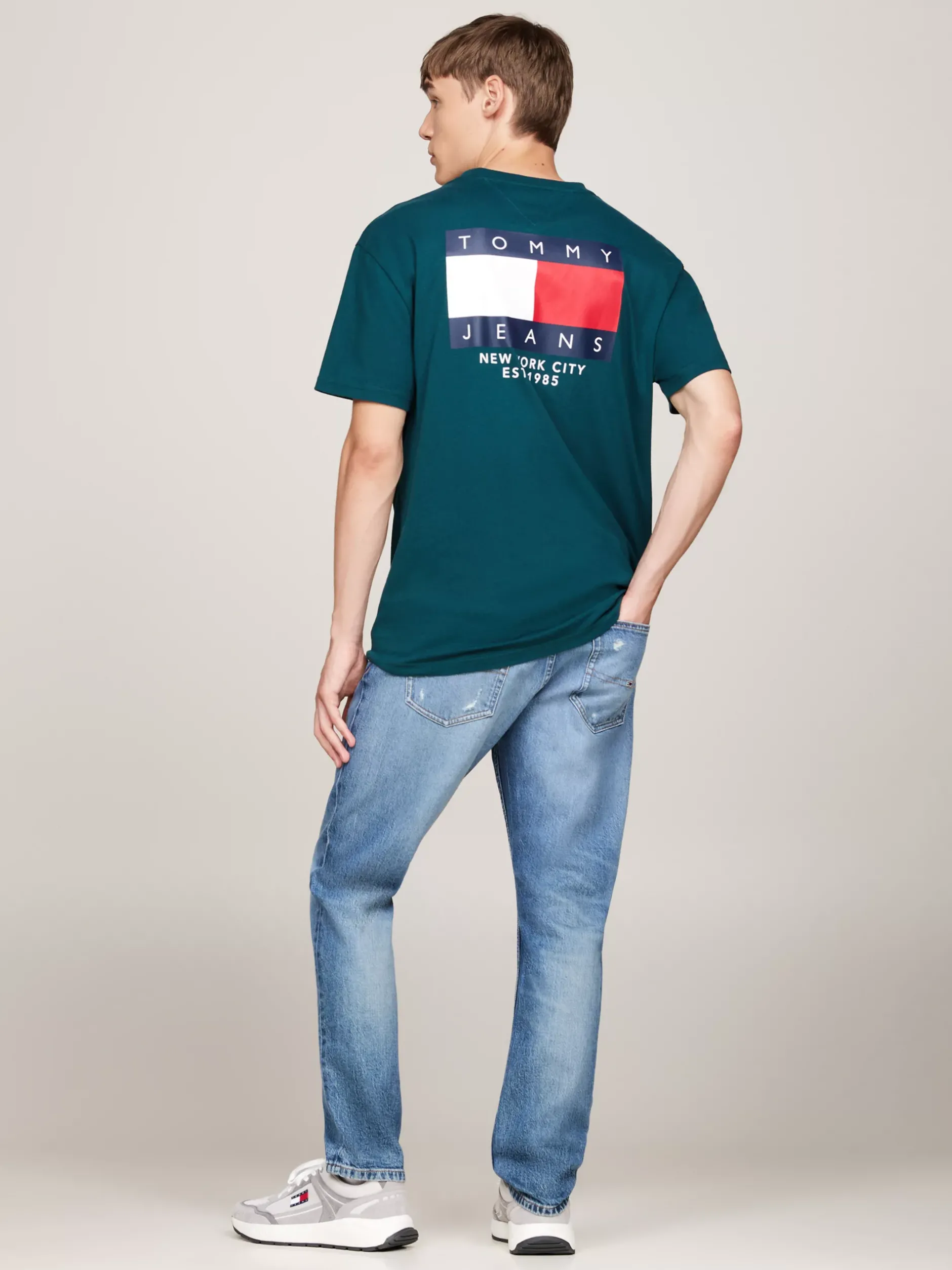 T-Shirty*Tommy Hilfiger T-shirt Z Okrągłym Dekoltem I Logo Z Tyłu DEEP SEAWATER