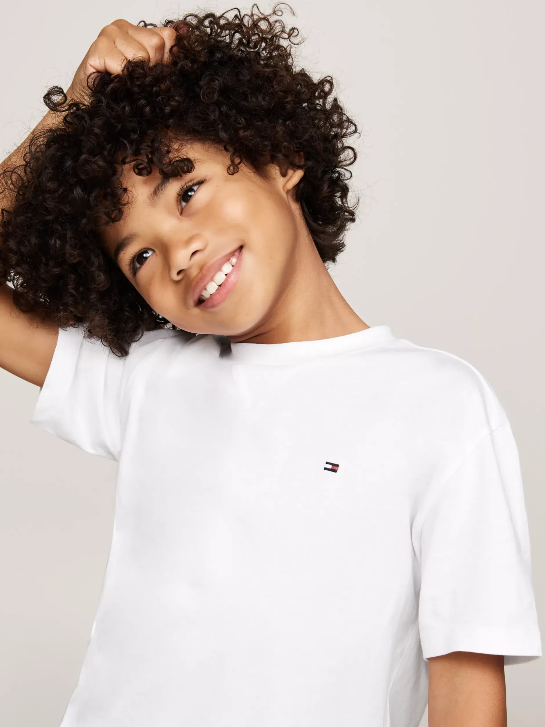 T-Shirty I Koszulki Polo*Tommy Hilfiger T-shirt Z Okrągłym Dekoltem I Haftem Z Flagą WHITE
