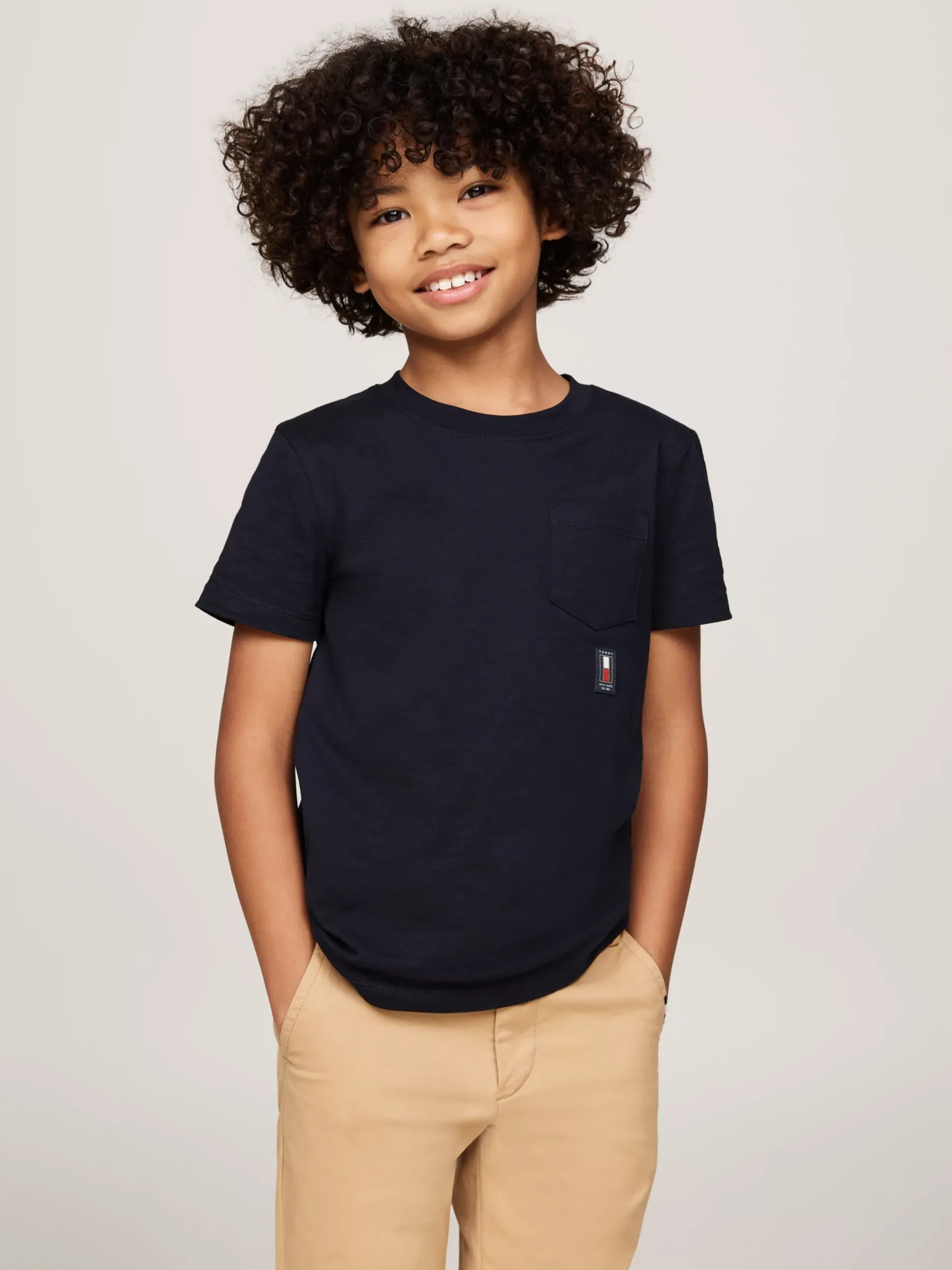 T-Shirty I Koszulki Polo*Tommy Hilfiger T-shirt Z Okrągłym Dekoltem I Kieszonką DESERT SKY