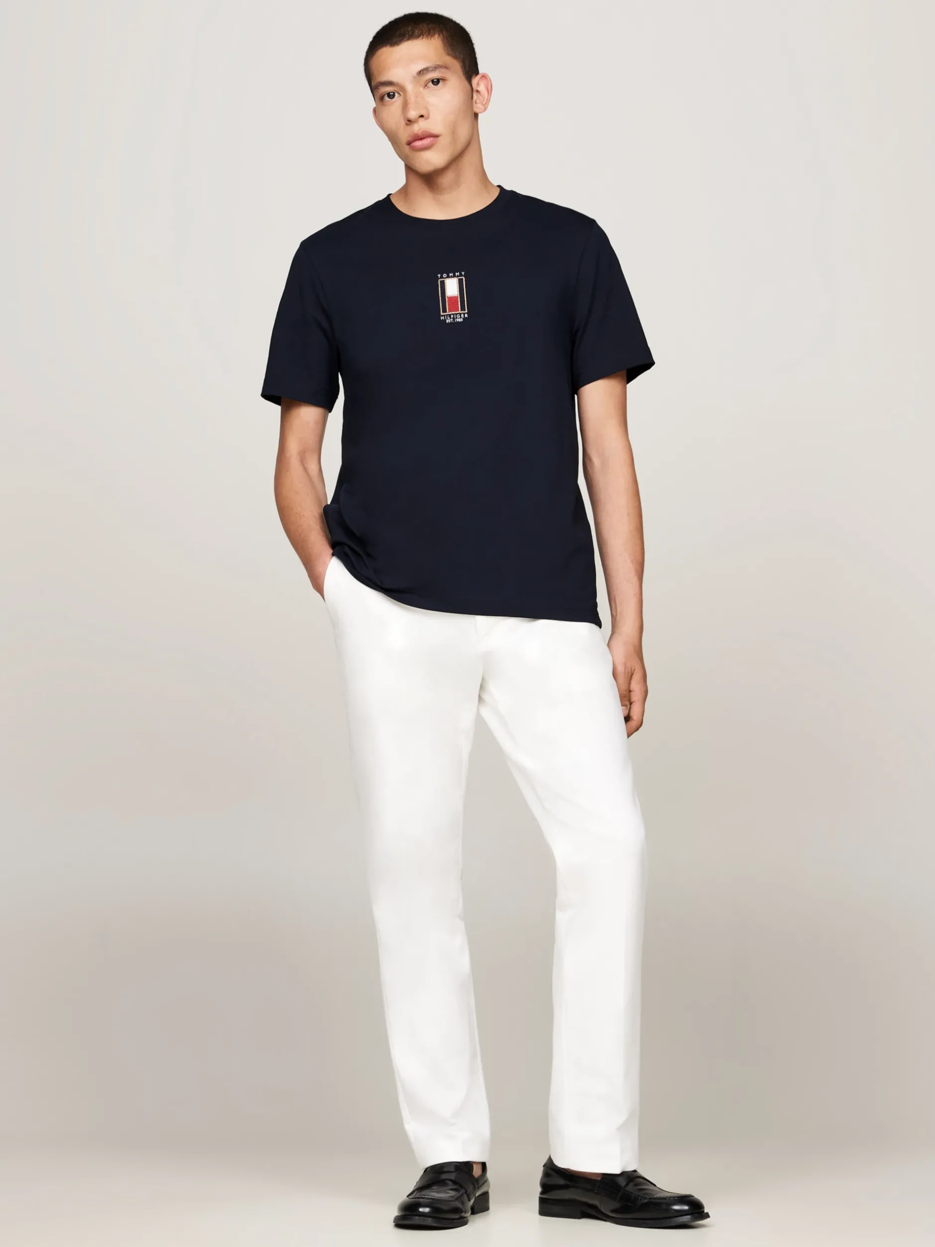 T-Shirty*Tommy Hilfiger T-shirt Z Wyhaftowaną Pionowo Flagą DESERT SKY