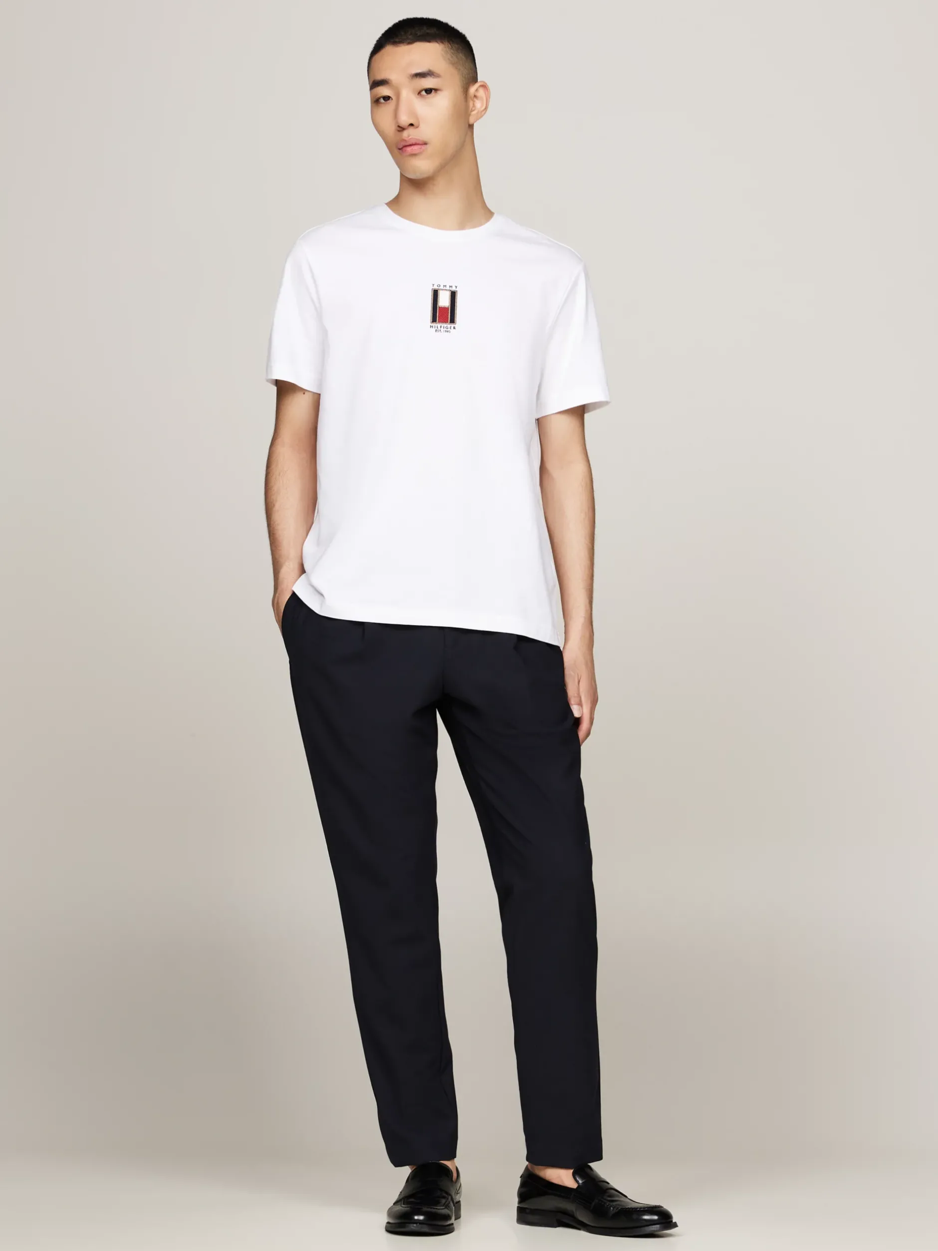 T-Shirty*Tommy Hilfiger T-shirt Z Wyhaftowaną Pionowo Flagą WHITE
