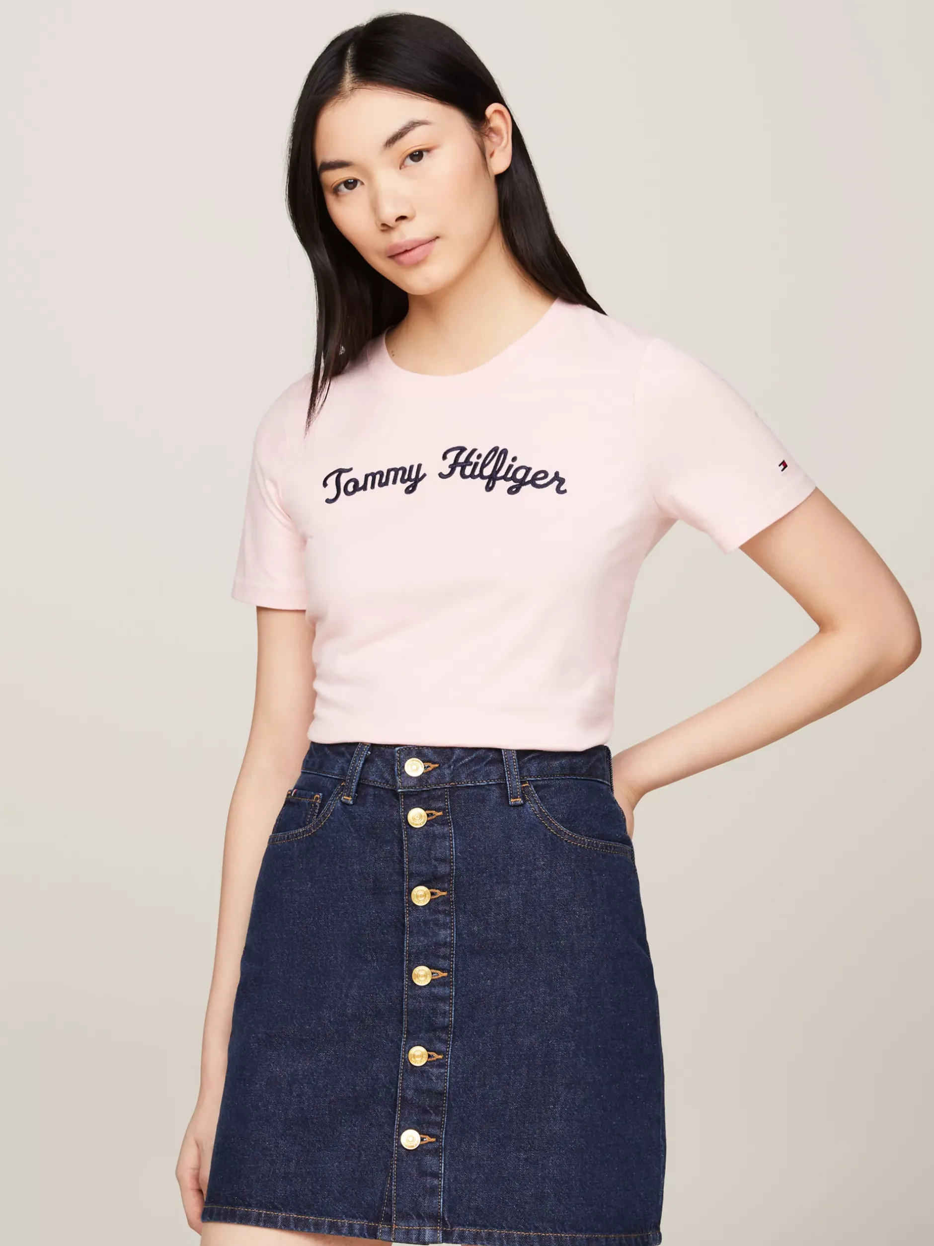 T-Shirty*Tommy Hilfiger T-shirt Z Wyhaftowanym Kaligrafowanym Logo DELICATE PINK