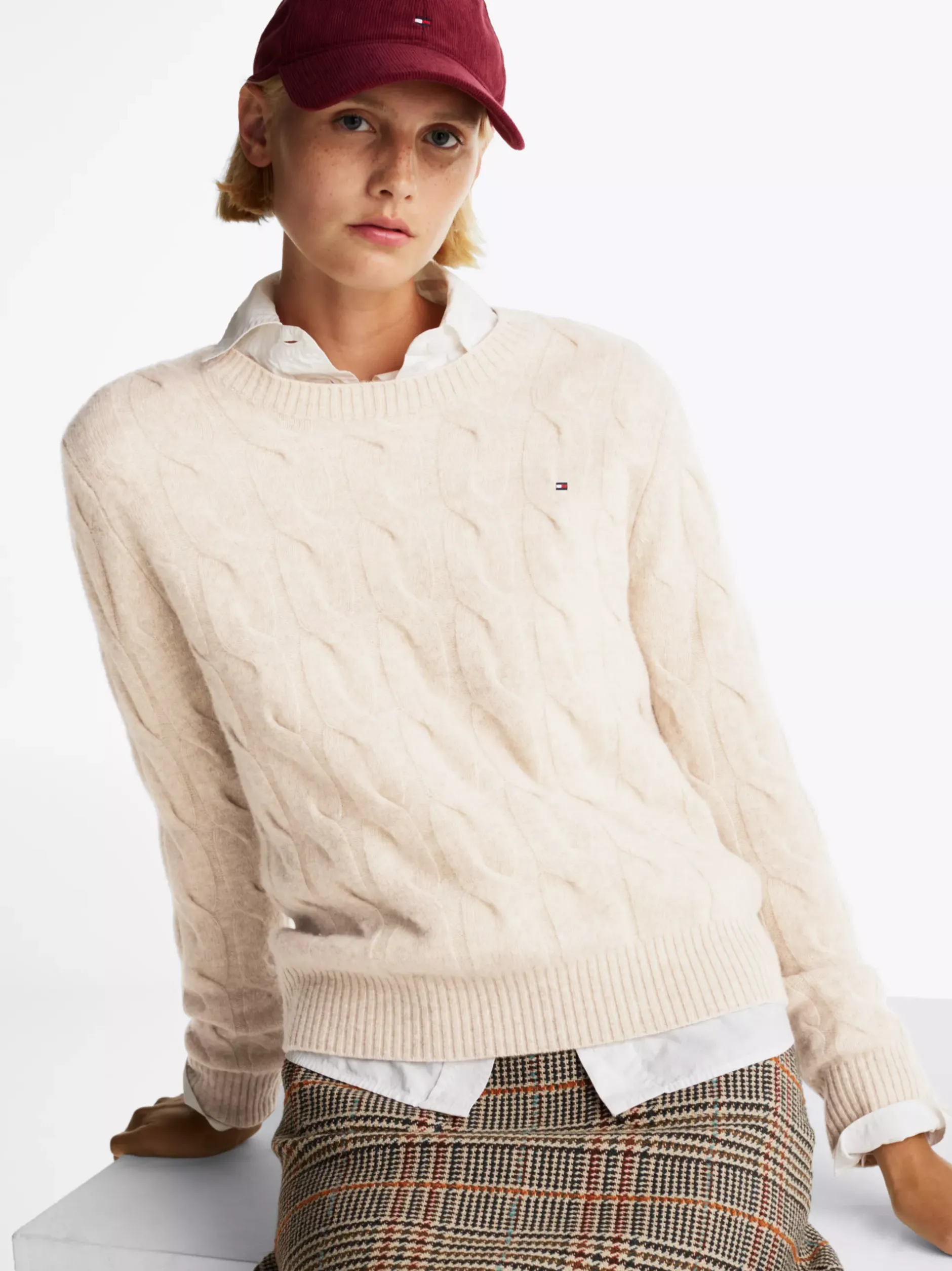 Swetry Z Okrągłym Dekoltem|Swetry*Tommy Hilfiger Wełniany Sweter Z Warkoczowym Splotem CLASSIC BEIGE HEATHER