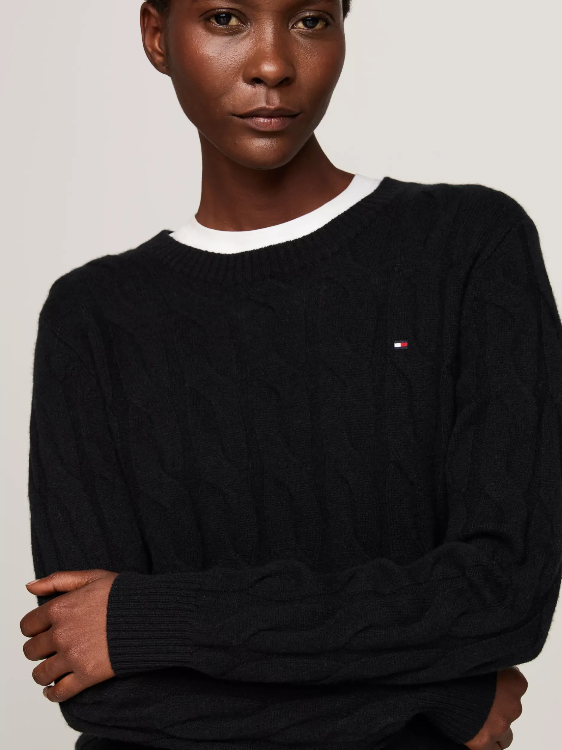 Swetry Z Okrągłym Dekoltem|Swetry*Tommy Hilfiger Wełniany Sweter Z Warkoczowym Splotem BLACK