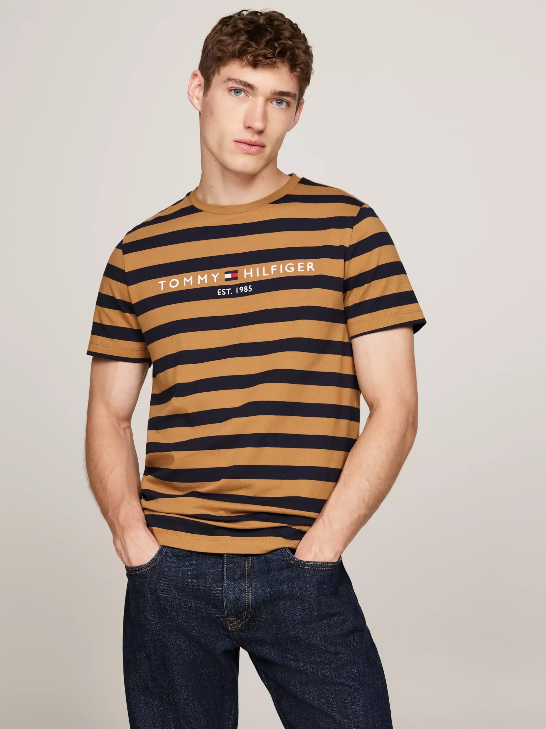 T-Shirty*Tommy Hilfiger Wąski T-shirt W Paski COUNTRY BROWN/DESERT SKY