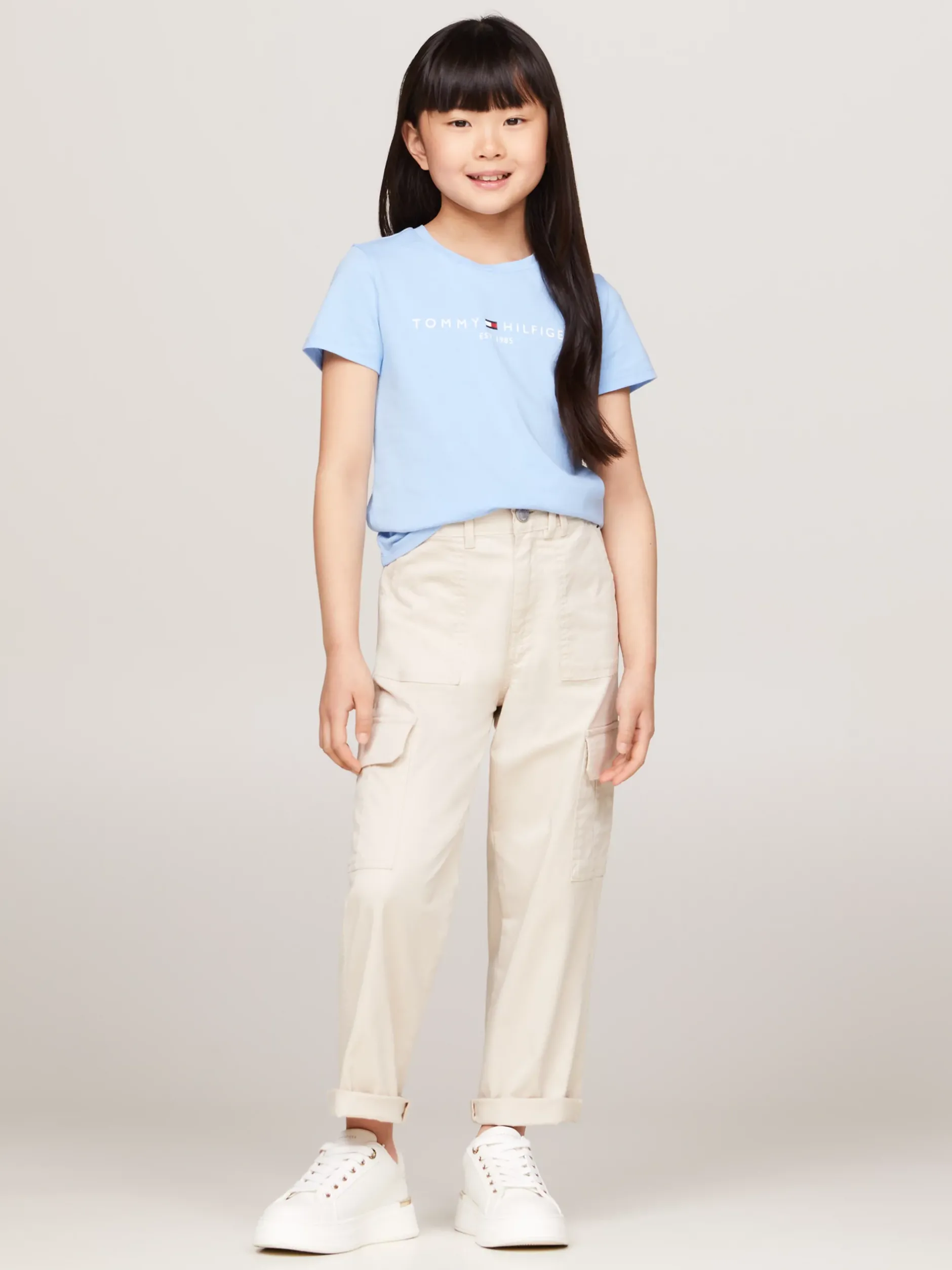 Topy I T-Shirty*Tommy Hilfiger Wąski T-shirt Z Logo VESSEL BLUE