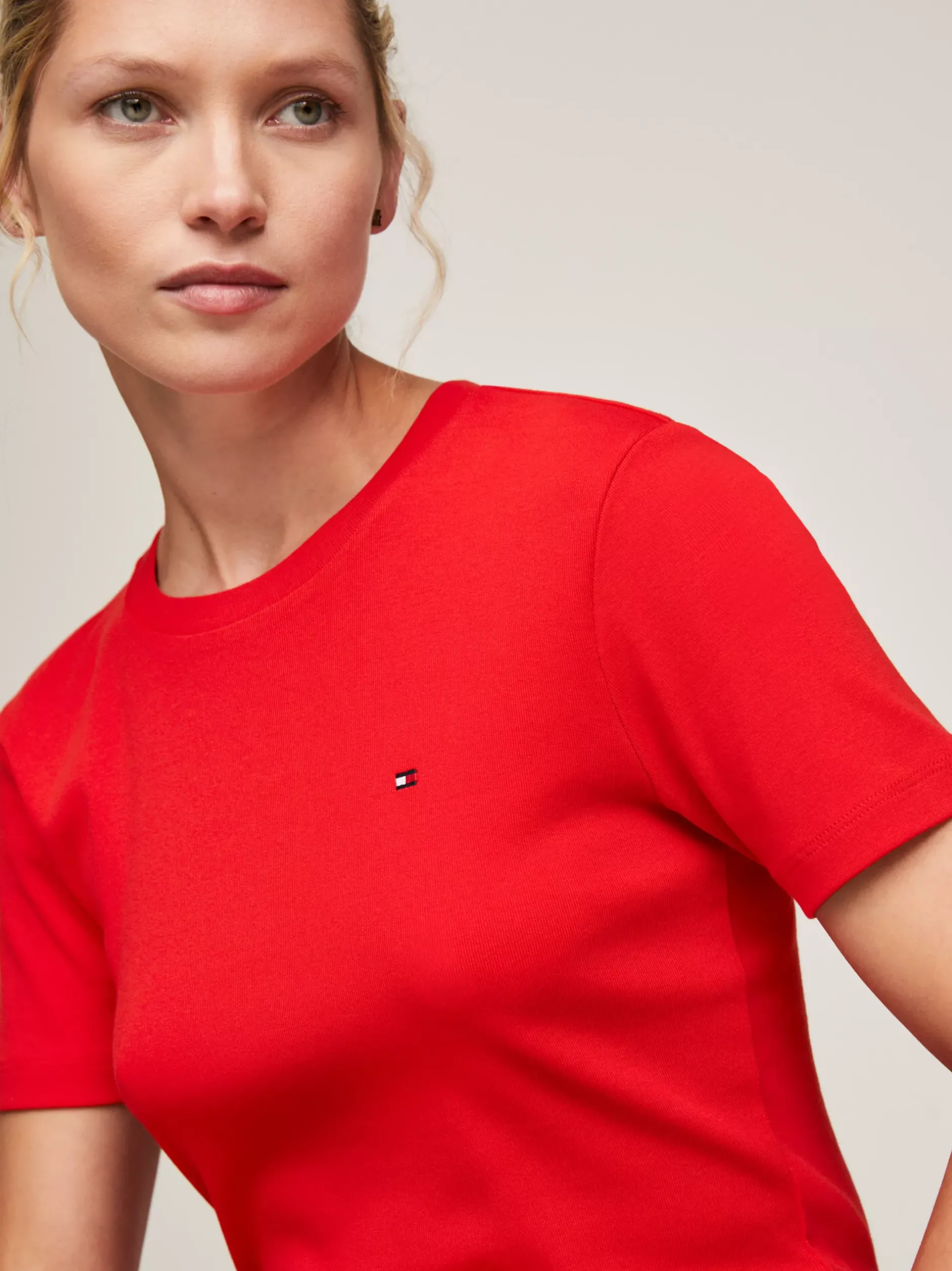 T-Shirty*Tommy Hilfiger Wąski T-shirt Z Okrągłym Dekoltem FIERCE RED
