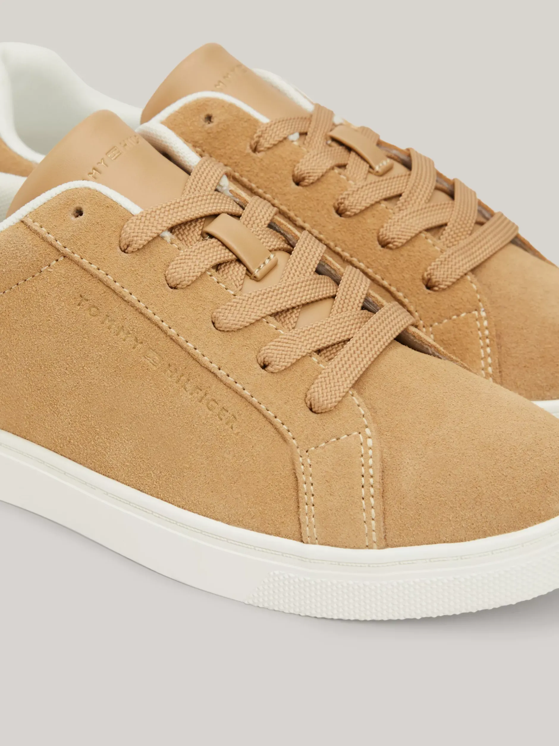 Sneakersy*Tommy Hilfiger Zamszowe Buty Sportowe CLASSIC KHAKI