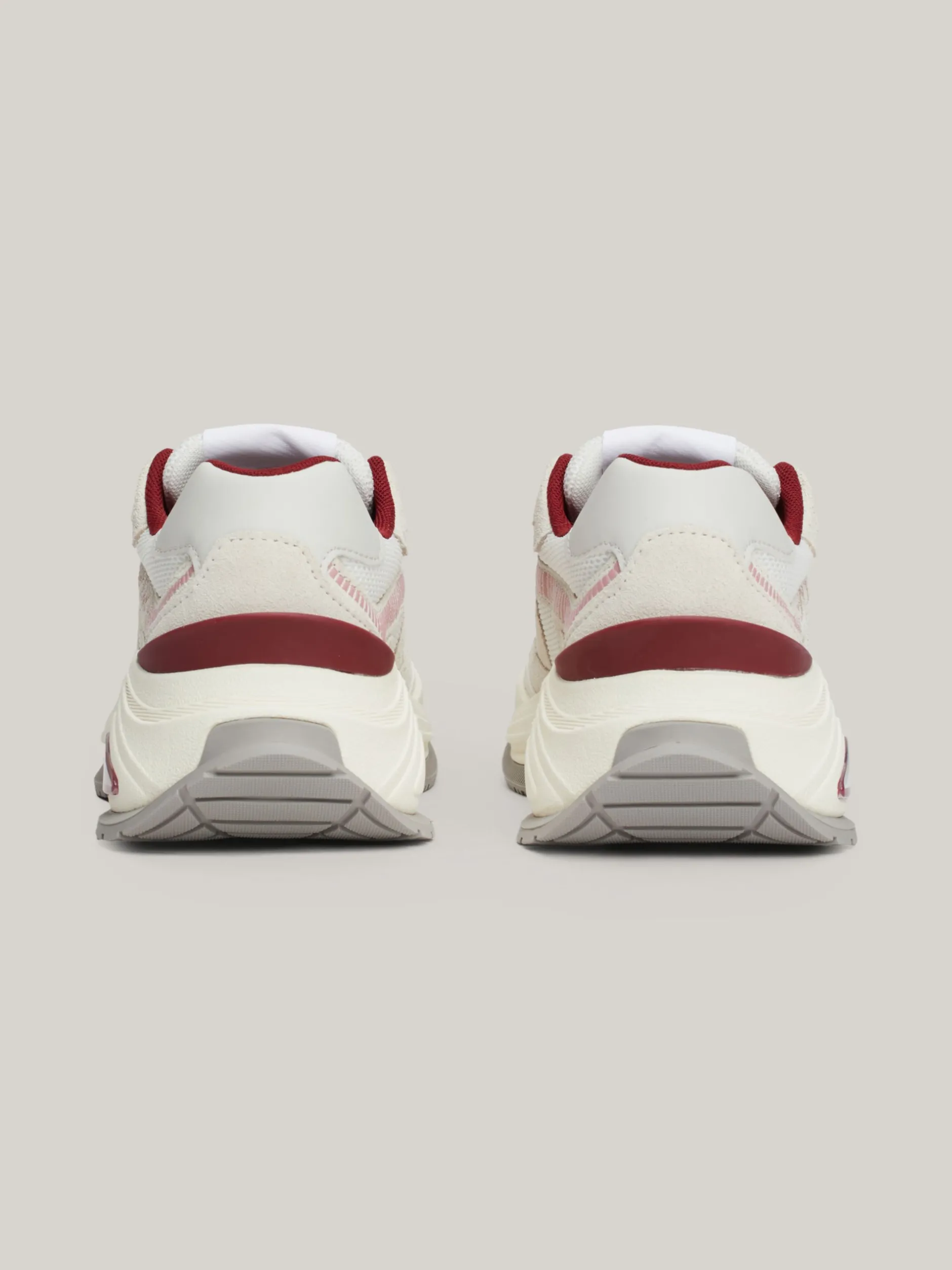 Sneakersy*Tommy Hilfiger Zamszowe Buty Sportowe W Stylu Retro RED CARPET