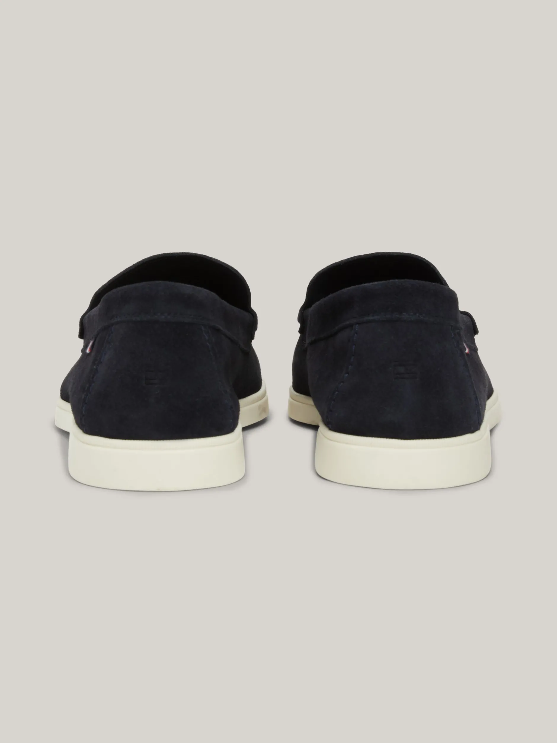 Mokasyny & Buty Żeglarskie|Buty Casual*Tommy Hilfiger Zamszowe Mokasyny Na Kontrastowej Podeszwie DESERT SKY